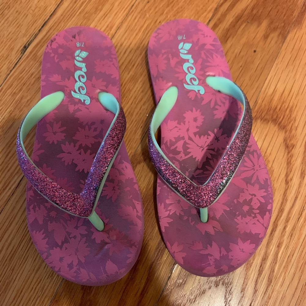 Little Girls Reef Flip Flops, Size 7/8
